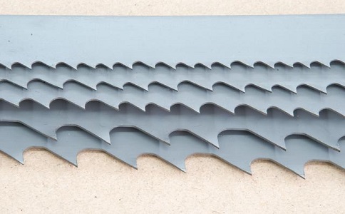 甘肃带锯床上的钢丝刷，对于带锯条的重要性